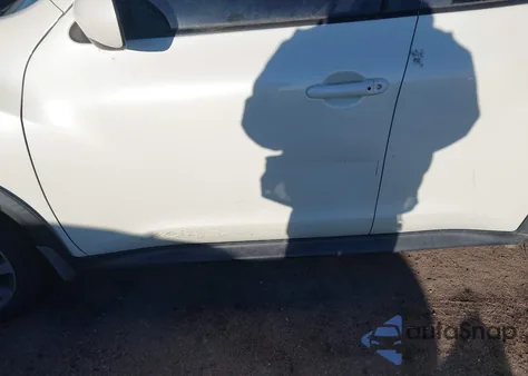 2011 Nissan Juke Sv z USA, uszkodzony, nr VIN JN8AF5MR8BT012945